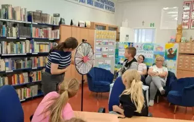W naszej bibliotece było głośno, radośnie i bardzo literacko! 13