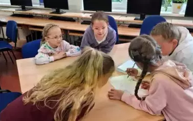 W naszej bibliotece było głośno, radośnie i bardzo literacko! 16