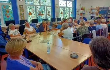 Wrześniowe spotkanie Dyskusyjnego Klubu Książki - Spotkanie autorskie z Wiolettą Sawicką 21