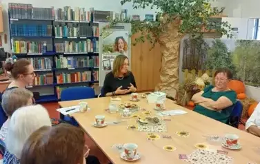 Wrześniowe spotkanie Dyskusyjnego Klubu Książki - Spotkanie autorskie z Wiolettą Sawicką 23