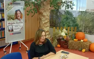 Wrześniowe spotkanie Dyskusyjnego Klubu Książki - Spotkanie autorskie z Wiolettą Sawicką 30