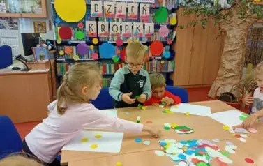 Dzień kropki - święto kreatywności, odwagi i zabawy 2025 12