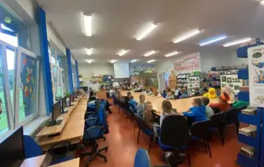 Dzień Zwierząt w naszej bibliotece!  24