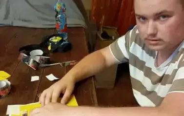 Tworzenia kartek metodą Iris folding 2