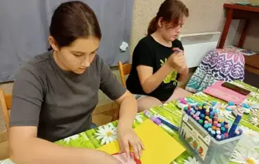 Tworzenia kartek metodą Iris folding 4