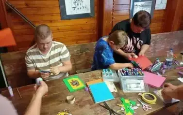 Tworzenia kartek metodą Iris folding 5