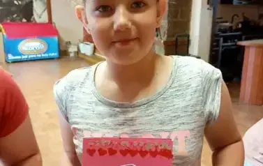 Tworzenia kartek metodą Iris folding 10