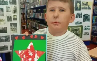 Tworzenia kartek metodą Iris folding 12