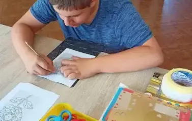 Tworzenia kartek metodą Iris folding 16