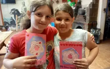 Tworzenia kartek metodą Iris folding 18