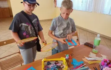 Tworzenia kartek metodą Iris folding 24