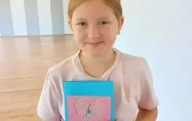 Tworzenia kartek metodą Iris folding 26