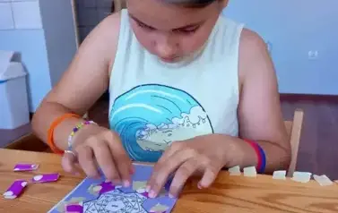 Tworzenia kartek metodą Iris folding 33