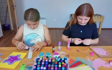 Tworzenia kartek metodą Iris folding 40