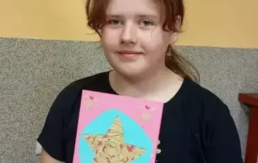 Tworzenia kartek metodą Iris folding 45