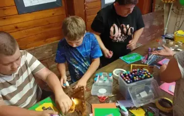 Tworzenia kartek metodą Iris folding 60