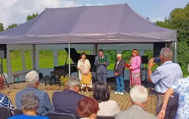 Spotkanie sztuki, łączącym muzykę poważną z wizualną ekspresją plastyczną. 15