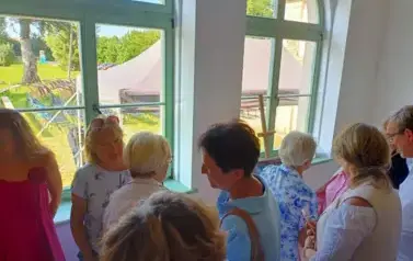 Spotkanie sztuki, łączącym muzykę poważną z wizualną ekspresją plastyczną. 16