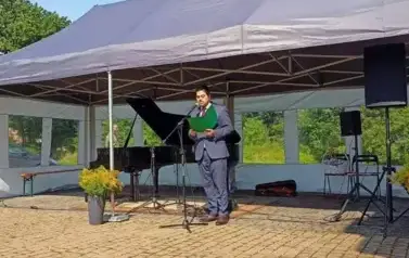 Spotkanie sztuki, łączącym muzykę poważną z wizualną ekspresją plastyczną. 29