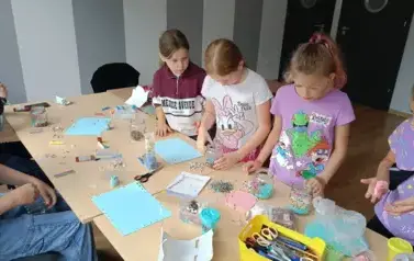  Tworzenie wyjątkowych wakacyjnych słoiczk&oacute;w. 24