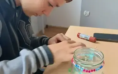 Tworzenie wyjątkowych wakacyjnych słoiczk&oacute;w. 34