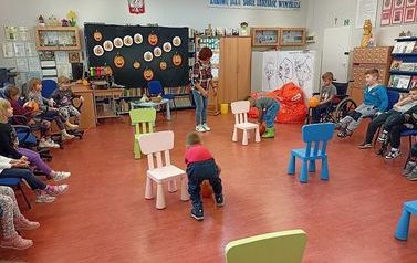 S&oacute;wki i Liski w bibliotece  15
