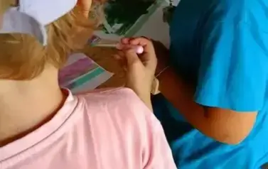 Tworzenie babeczek, malowanie imion, tworzenie bransoletek 9