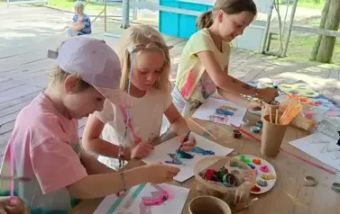 Tworzenie babeczek, malowanie imion, tworzenie bransoletek 22