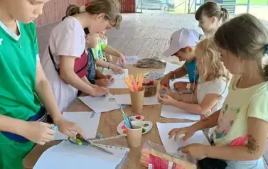Tworzenie babeczek, malowanie imion, tworzenie bransoletek 35
