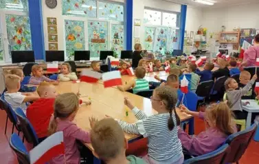 Patriotyczne warsztaty z najmłodszymi uczniami! 2025 8