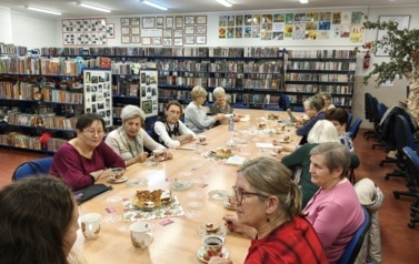 Grudniowe spotkanie DKK pełne magii książek i świątecznego nastroju 18