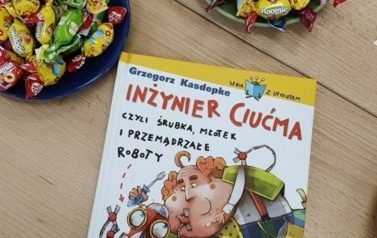 Kiedy roboty przejmują bibliotekę - Dyskusyjny klub książki dla dzieci  8