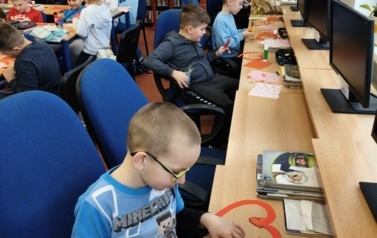 Miłość w bibliotece &ndash; walentynkowe spotkanie z pierwszakami! 2026 19