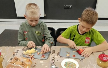 Zajęcia plastyczne - przenieśliśmy się do świata natury 19