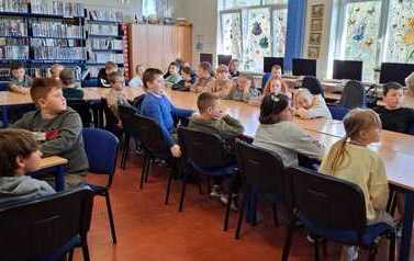 Wielkanocne Czytanie w Bibliotece &ndash; świąteczna atmosfera i piękne recytacje! 2026 1