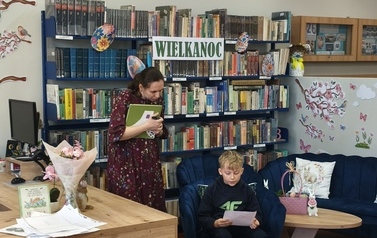 Wielkanocne Czytanie w Bibliotece &ndash; świąteczna atmosfera i piękne recytacje! 2026 12