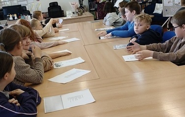 Wielkanocne Czytanie w Bibliotece &ndash; świąteczna atmosfera i piękne recytacje! 2026 32
