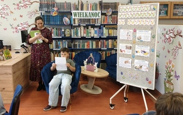 Wielkanocne Czytanie w Bibliotece &ndash; świąteczna atmosfera i piękne recytacje! 2026 34