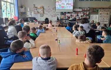 Maj w biało-czerwonych barwach &ndash; spotkanie pełne symboli, historii i dziecięcej radości  4