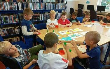 Dzień Kropki w naszej bibliotece klasy I 7