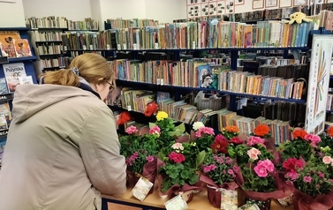 Kwiatek za książki &ndash; dziękujemy za wsp&oacute;lną akcję! 9