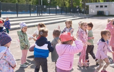 Bajki pod chmurką &ndash; wyjątkowe &bdquo;Czytanie w terenie&rdquo;  40