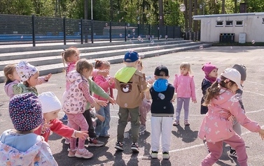 Bajki pod chmurką &ndash; wyjątkowe &bdquo;Czytanie w terenie&rdquo;  42