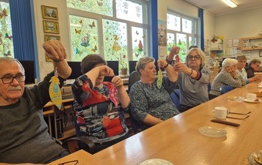 Książkowe rękodzieło &ndash; kreatywnie z seniorami! 1