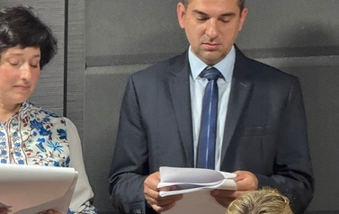 MIĘDZY ŚWIATEM ŻYWYCH A UMARŁYCH&hellip; Narodowe Czytanie 2026 w Mikołajkach Pomorskich  5