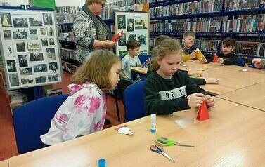 Lekcja biblioteczna o Tradycjach Bożonarodzeniowych 3