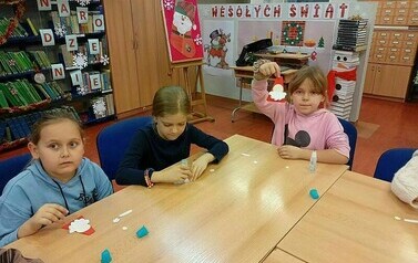 Lekcja biblioteczna o Tradycjach Bożonarodzeniowych 17