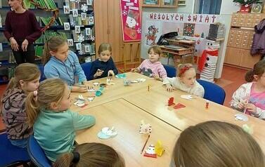 Lekcja biblioteczna o Tradycjach Bożonarodzeniowych 23