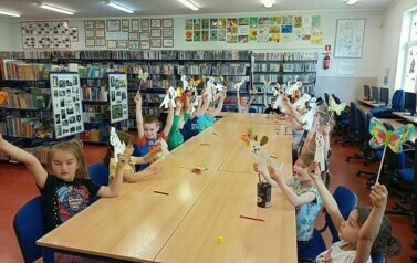 Liski w bibliotece  4