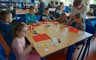 Zajęcia biblioteczne z uczniami klas I  3